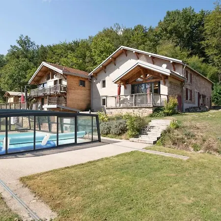 Piscine Jacuzzi Sauna 4 étoiles Hébergement de vacances *