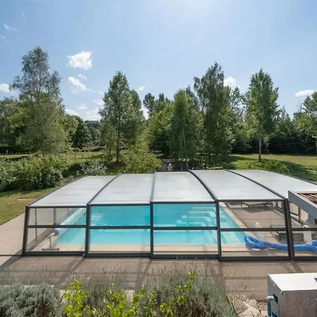 Hébergement de vacances Piscine Jacuzzi Sauna 4 étoiles